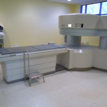 Hitachi AIRIS II MRI Equipment